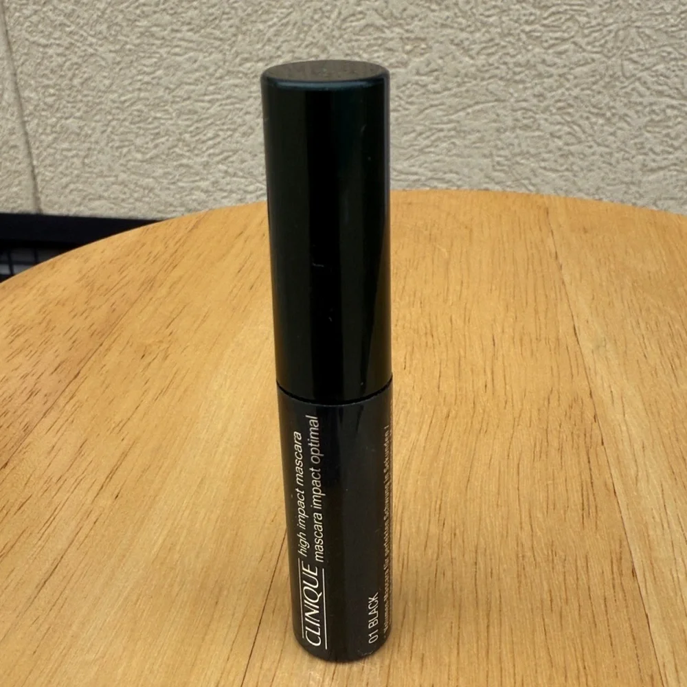 Clinique High Impact Mascara 0.14oz!!🔥🔥🔥